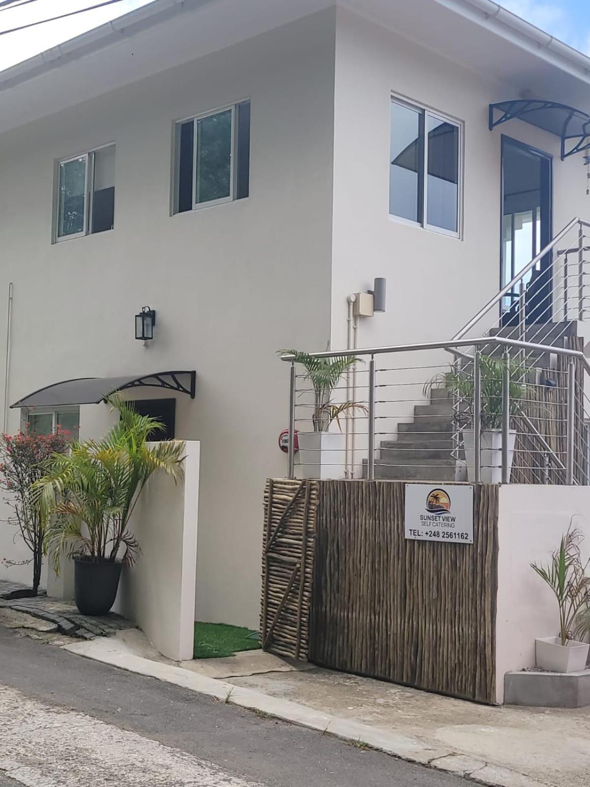 Sunset View Self Catering Apartment Anse Boileau Luaran gambar