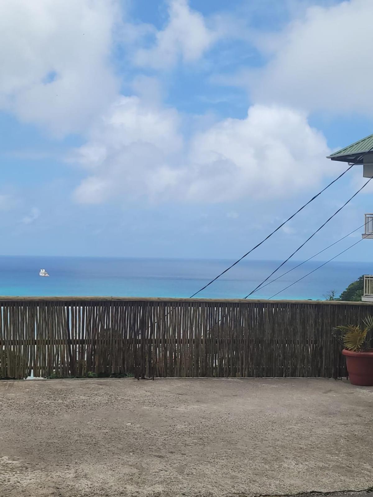 Sunset View Self Catering Apartment Anse Boileau Luaran gambar