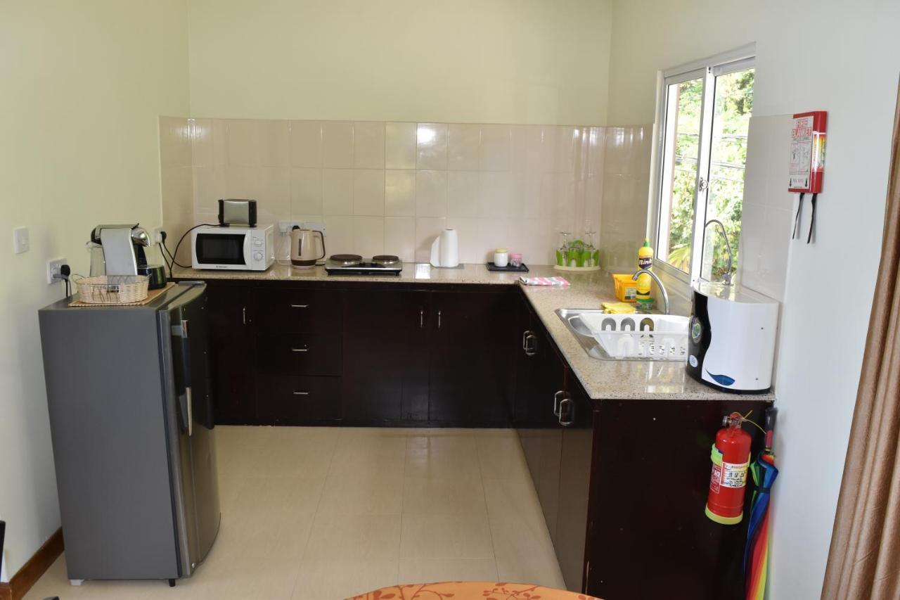 Sunset View Self Catering Apartment Anse Boileau Luaran gambar